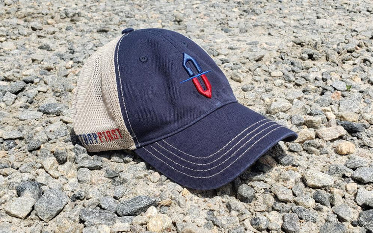 Victory First unstructured trucker hat ‐ Navy / Khaki