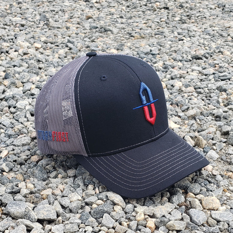 Victory First Structured trucker hat - Black / Charcoal